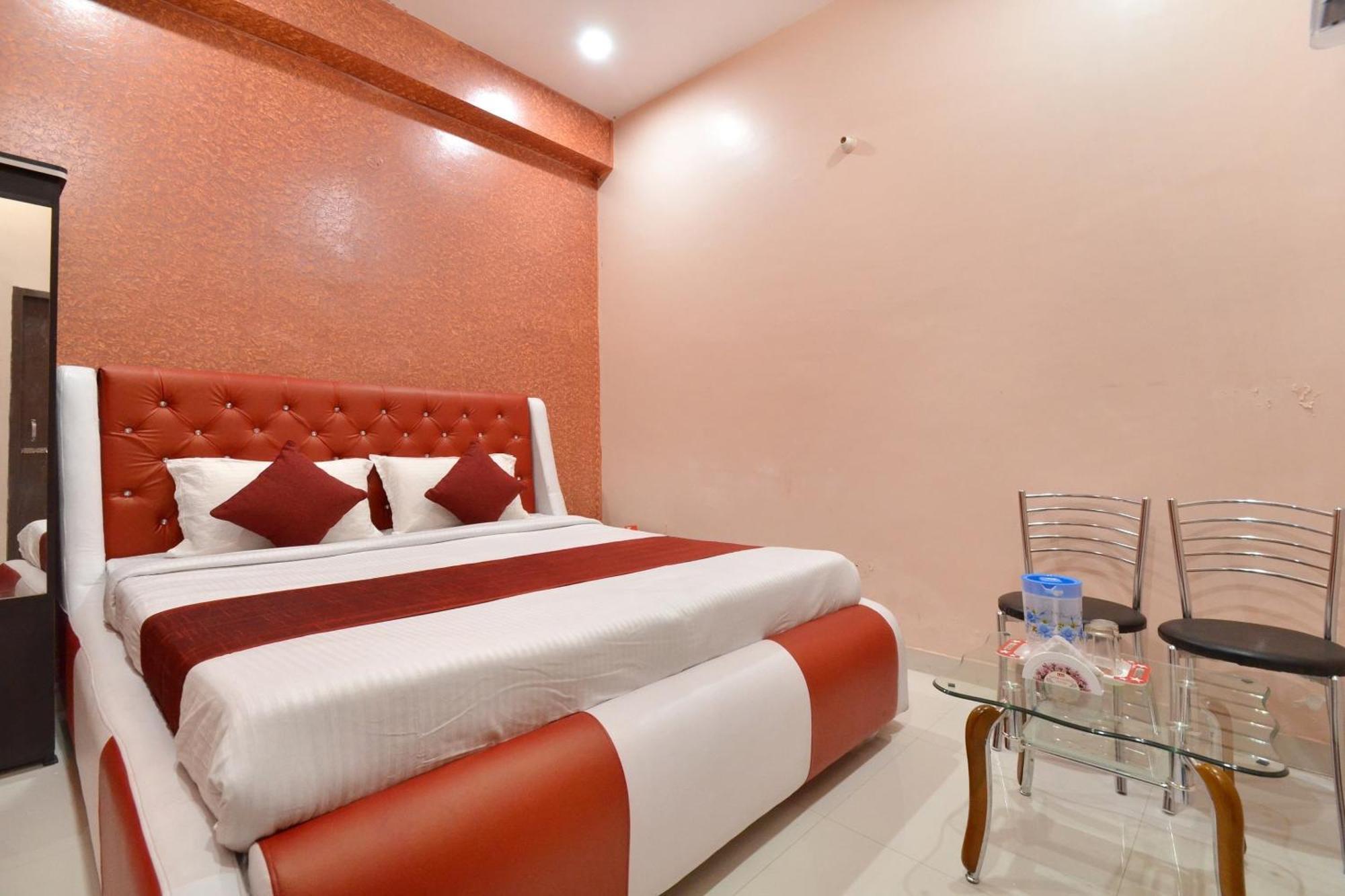 Hotel O Galaxy Nayagaon Exterior photo